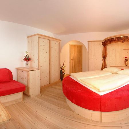 סול Bed & Breakfast Landhaus Strasser חדר תמונה