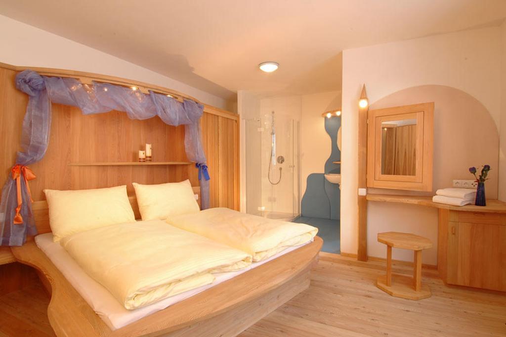 סול Bed & Breakfast Landhaus Strasser מראה חיצוני תמונה
