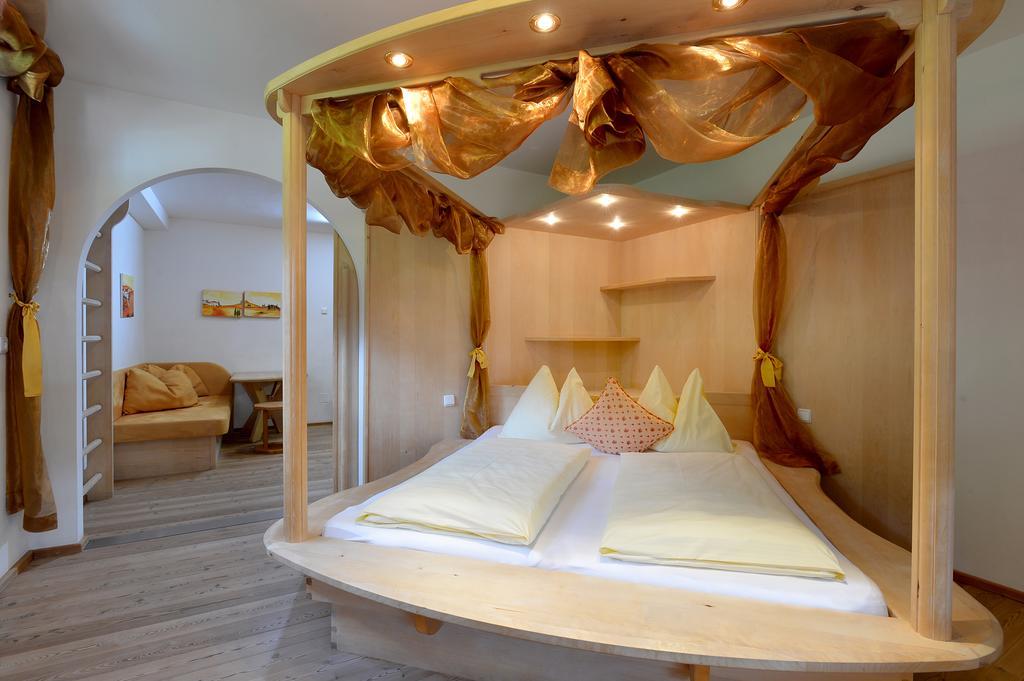 סול Bed & Breakfast Landhaus Strasser מראה חיצוני תמונה