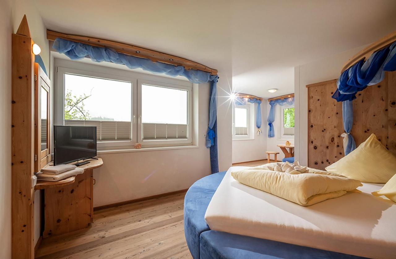 סול Bed & Breakfast Landhaus Strasser מראה חיצוני תמונה